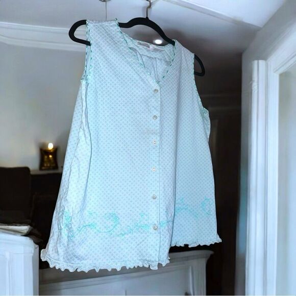 Secret Treasures Sleepwear l 2-piece PJ Short Set l Button down l L l EUC - Picture 4 of 9